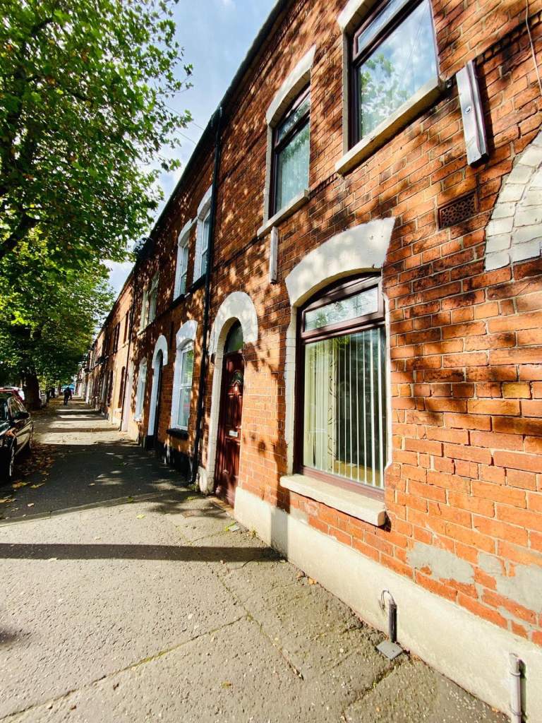 4x rooms available close to Queens / Botanic, Belfast