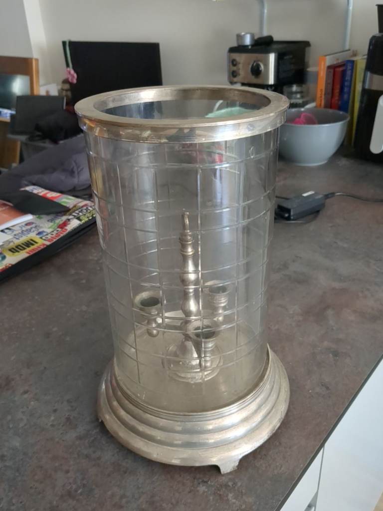 Victorian hurricane lamp 