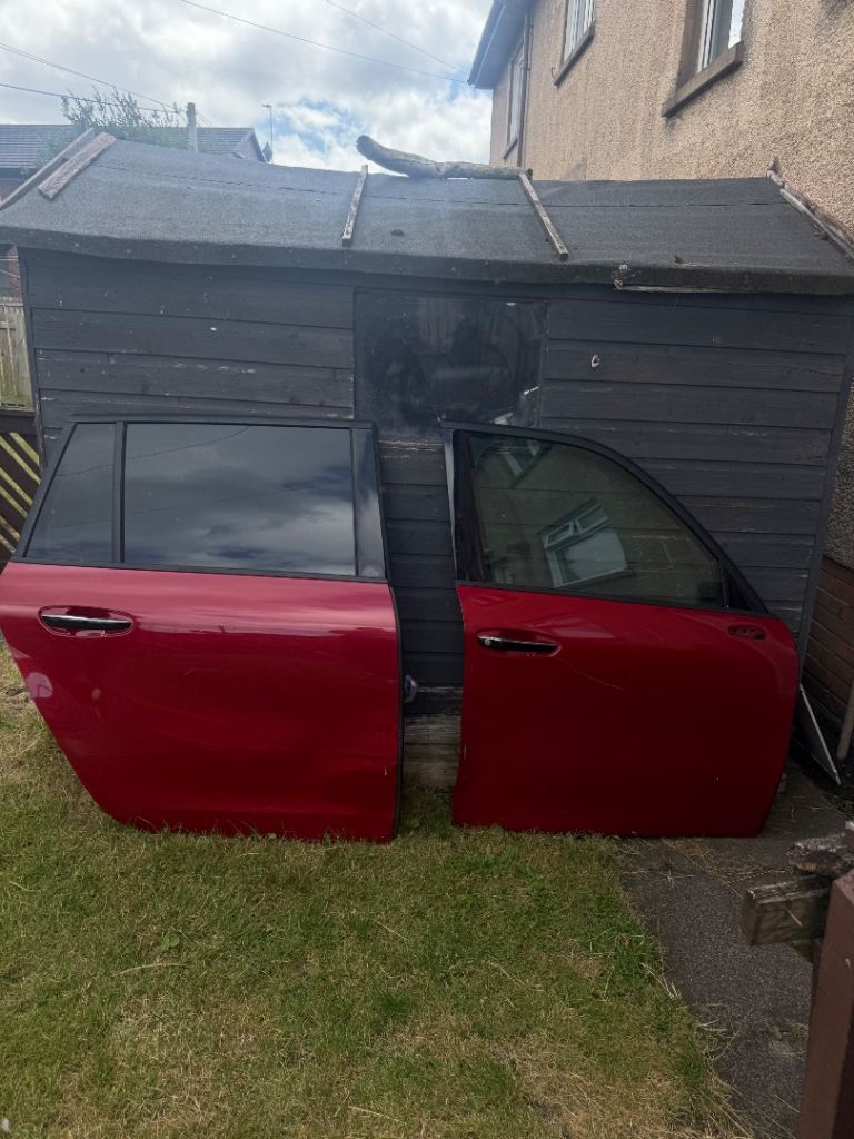 Citroën C4 Grand Picasso 2015 – 2 Complete Doors £100