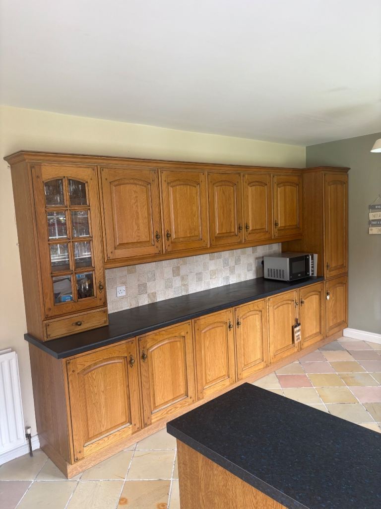 Full Solid Oak Kitchen Units with hob and double oven – 