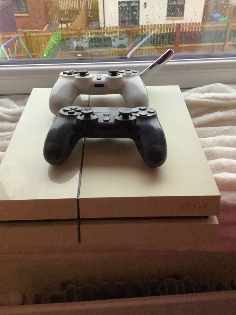 PS4 