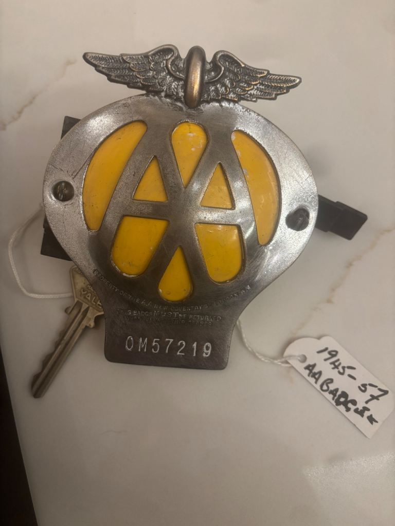 Vintage AA Car Badge 1945-57 – Good Condition