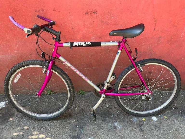 Carrera mountain bike in good condition, everything works perfectly.