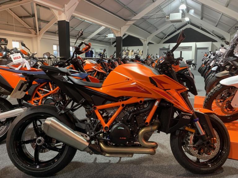 KTM 1390 SUPERDUKE R EVO - 64 miles - KTM warranty 02/09/29