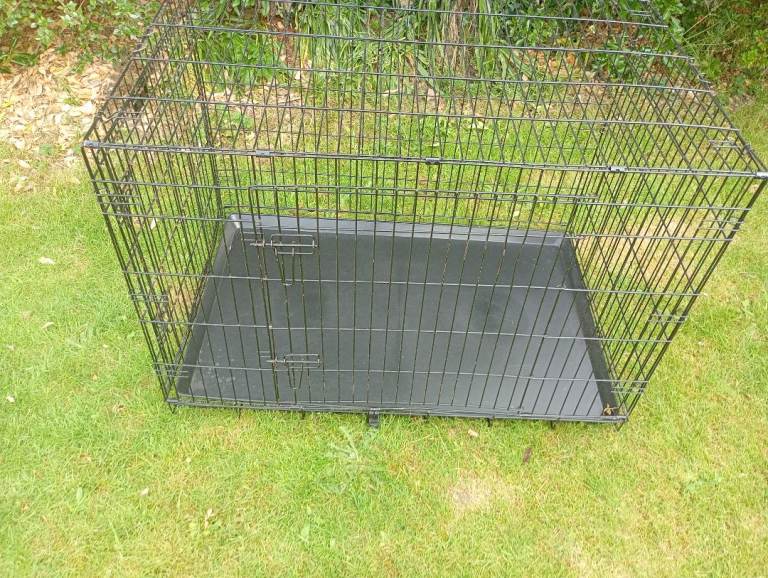 Dog cage 