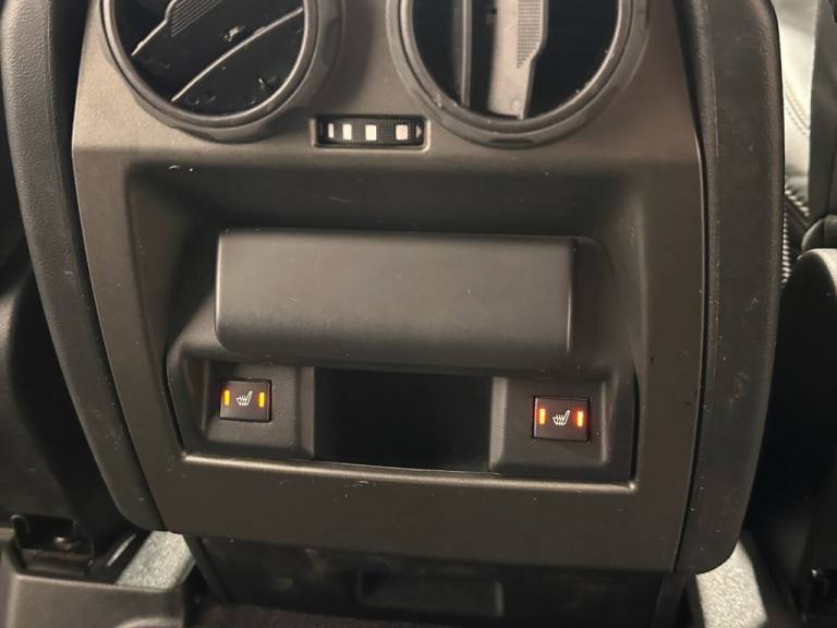 2016 Land Rover Discovery 4 3.0 SD V6 HSE Luxury SUV 5dr Diesel Auto 4WD Euro 6 (s/s) (256 bhp) E...