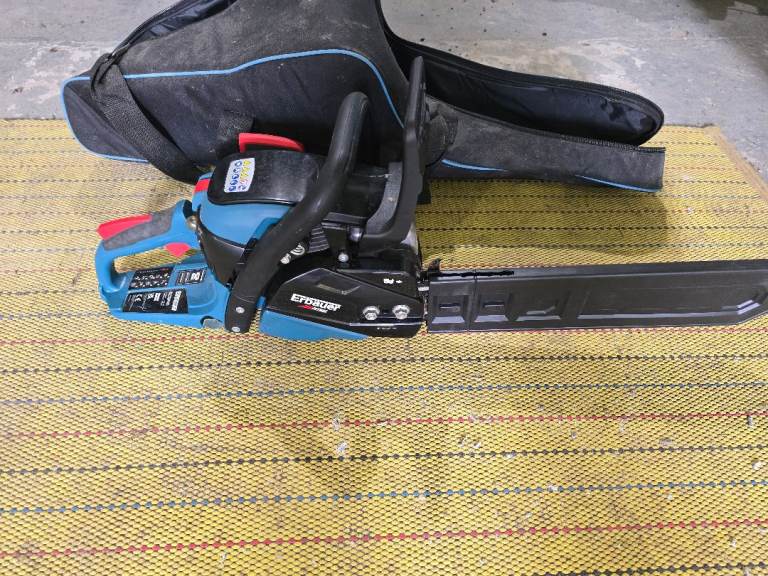 Erbauer ECSP41 41cc 400mm Petrol Chainsaw