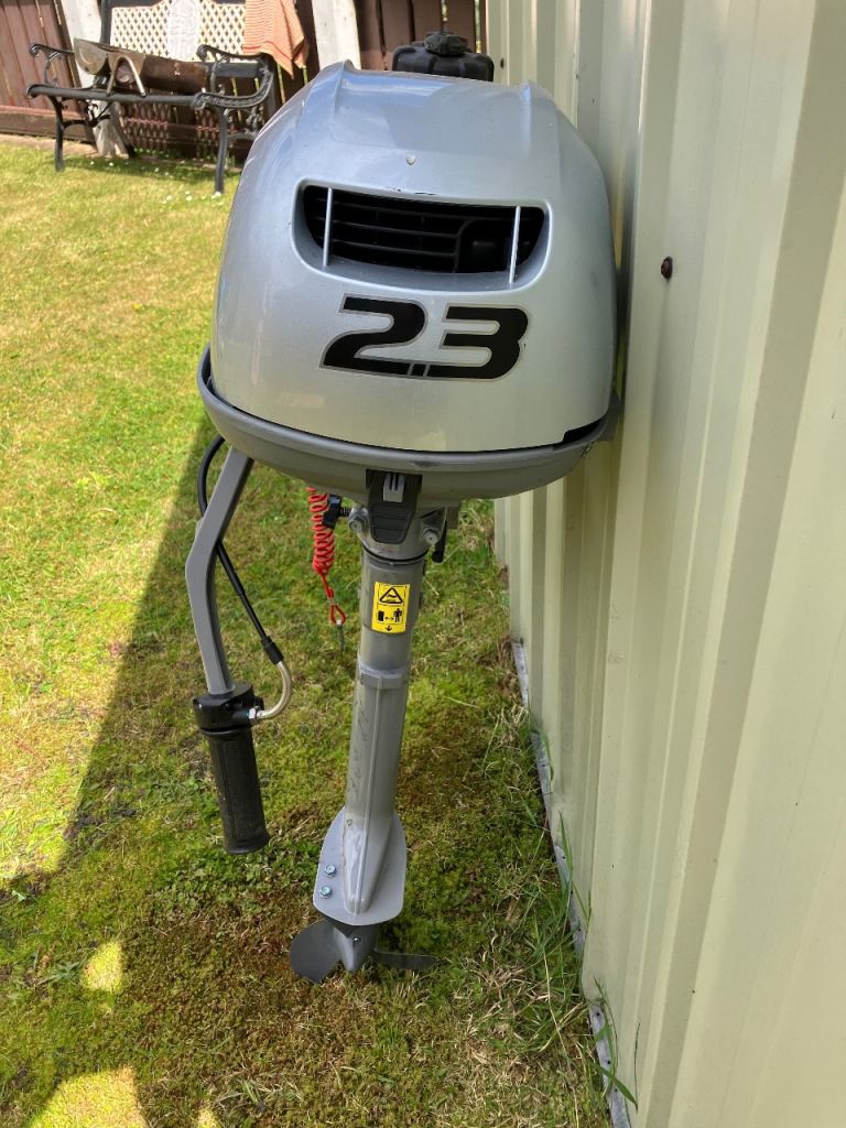 Honda 2.3 HP Outboard Motor - Pristine Condition