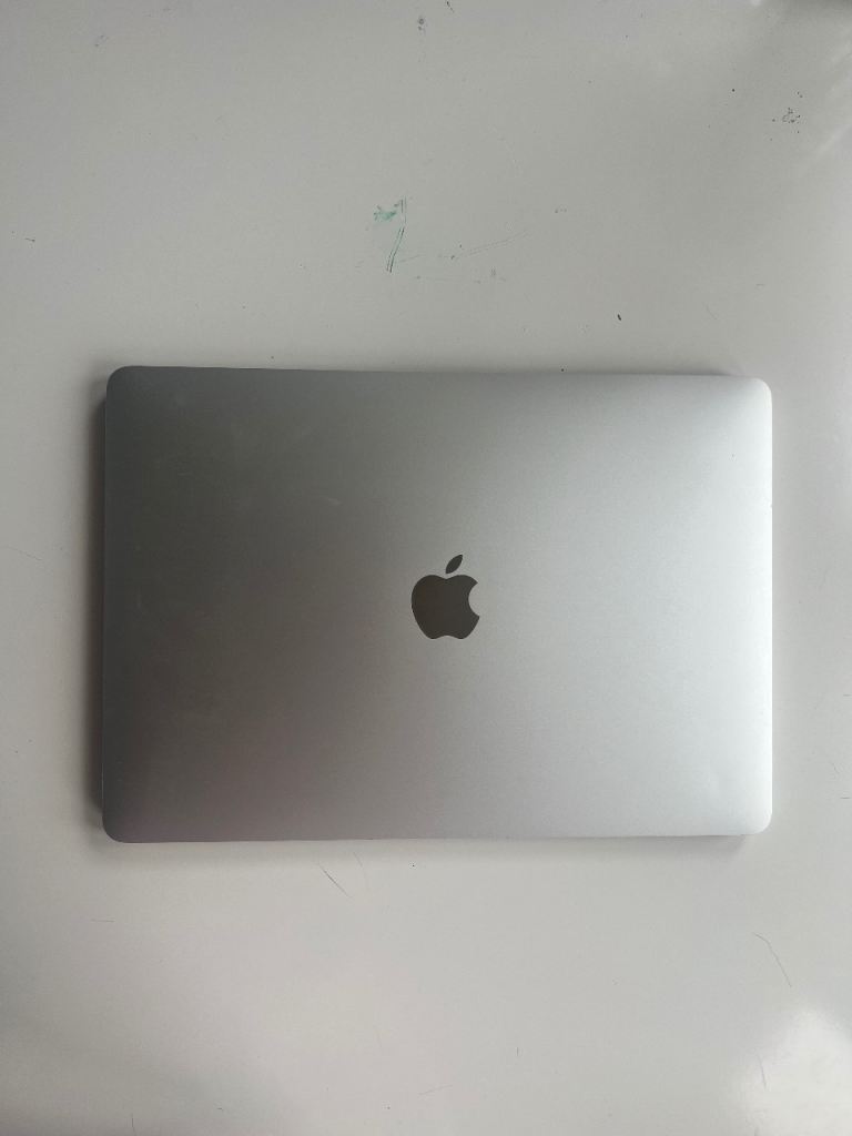 Apple MacBook Pro Laptop (Silver) - Good Condition