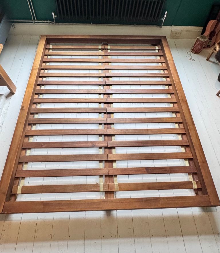 FUTON PLATFORM DOUBLE BED DARK RUBBERWOOD FINISH