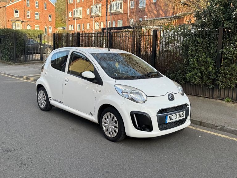 2013 Citroen C1 VTR • 5 Door • ( like Peugeot 107 • Toyota Aygo 108 )