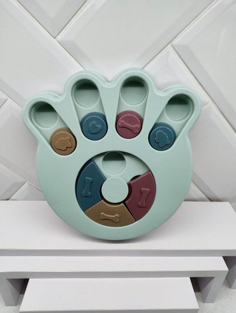 Interactive Dog Puzzle Toy - Treat Dispensing