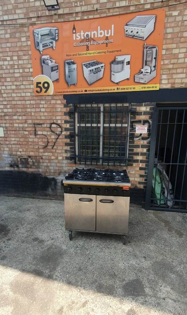 Buffalo 6 Burner Natural Gas Cooker And Oven Refurbished 1/5/26