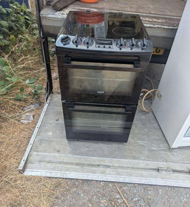 Zanussi Electric Cooker with Ceramic Hob and Double Oven