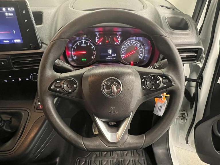 2022 Vauxhall Combo 2300 1.5 Turbo D 100ps H1 Sportive Van [6 Speed] PANEL VAN DIESEL Manual