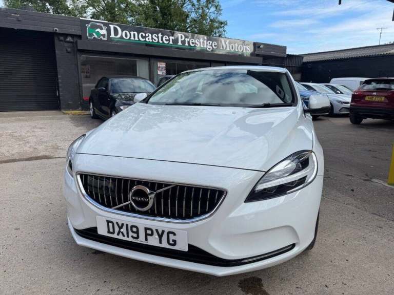 2019 19 VOLVO V40 1.5 T3 GPF INSCRIPTION HATCHBACK 5DR PETROL AUTO EURO 6 (S/S)