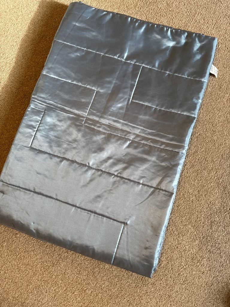 Marks & Spencer bed cover / throw