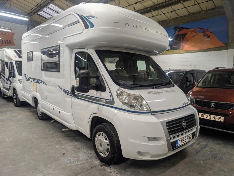 AUTOTRAIL TRACKER EKS SE 4 BERTH MOTORHOME FIAT DUCATO 130 M-JET ***ONE OWNER***
