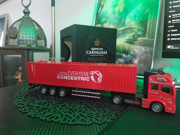 quality detailed 1/48scale 12.6 inch long 10 wheeled articulated trucks in 4 colours  new in box