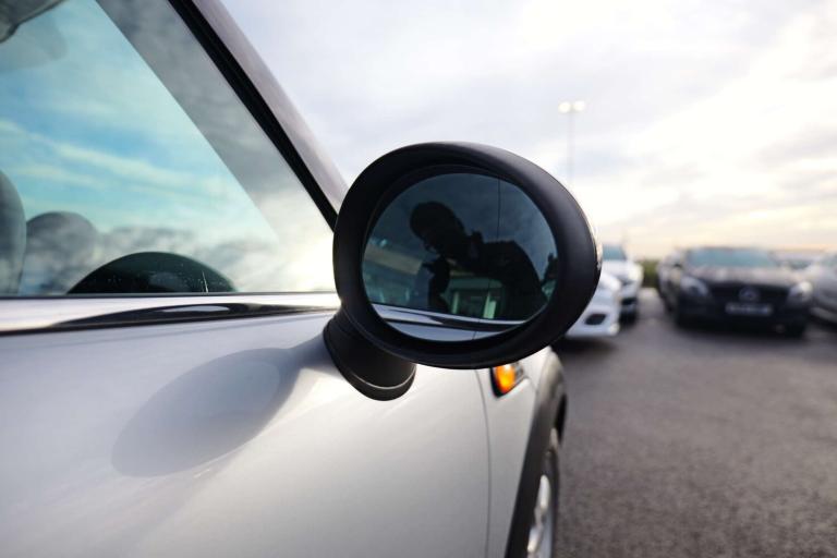 2008 MINI Hatch 1.4 One 3dr Hatchback Petrol Manual