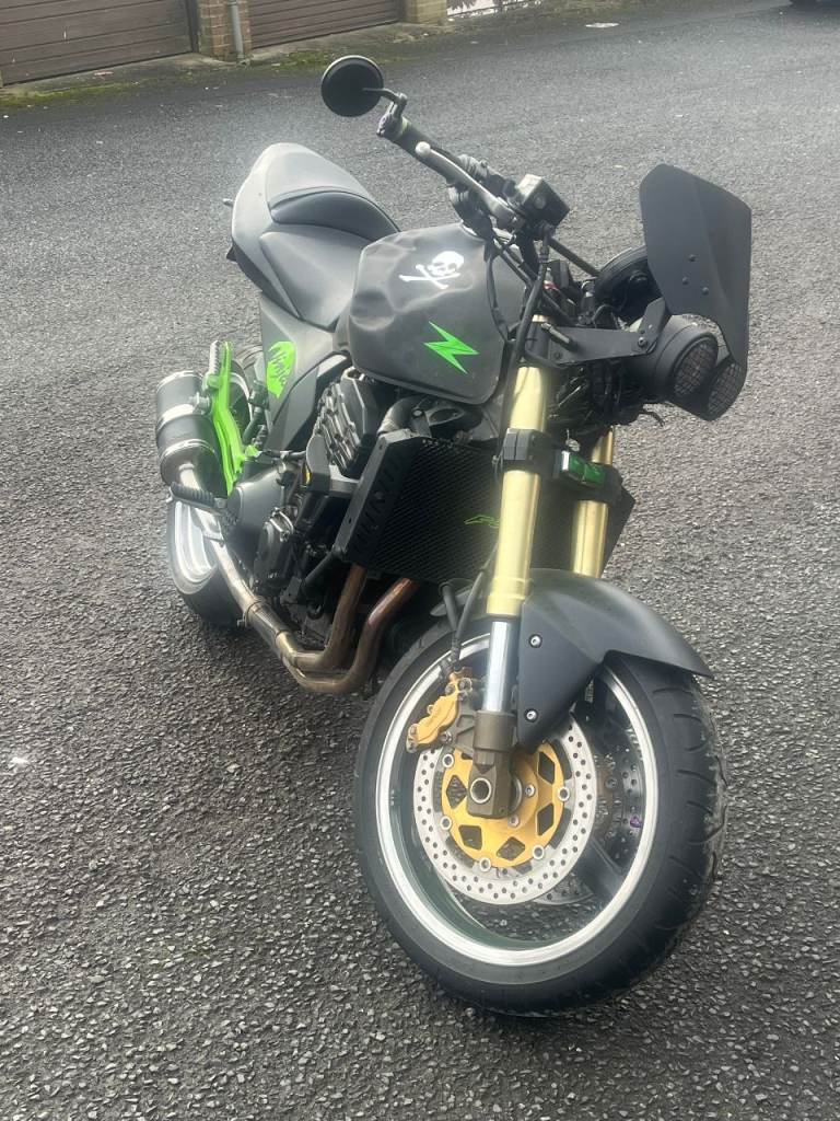 KAWASAKI ZR1000 A1H