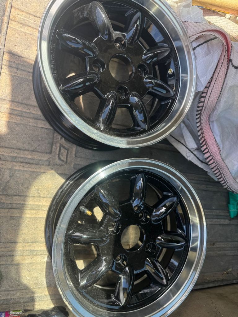 Mini Cooper alloy wheels see pics x2 only Austin rover