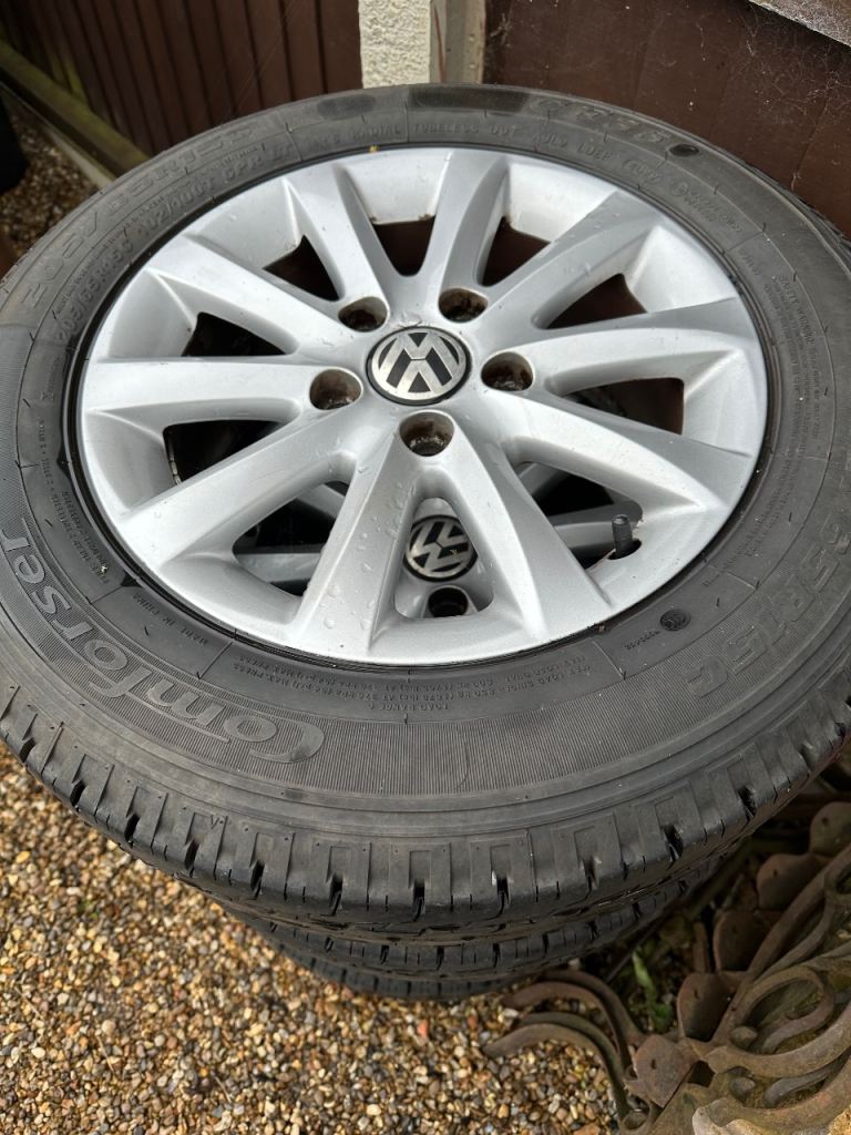 VW Alloy wheels