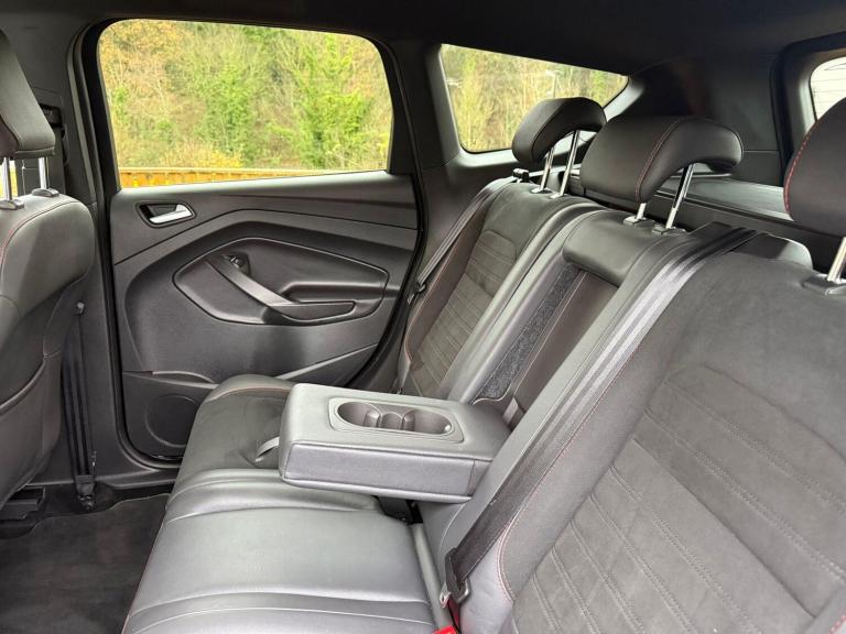 2019 Ford Kuga 1.5T EcoBoost ST-Line Euro 6 (s/s) 5dr HATCHBACK Petrol Manual