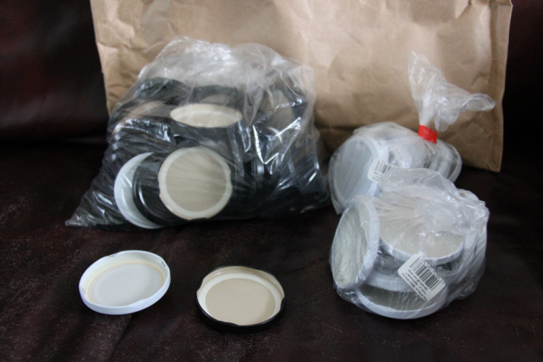 Bundle of about 60 jar lids 6.8mm (approx. 2.5”)