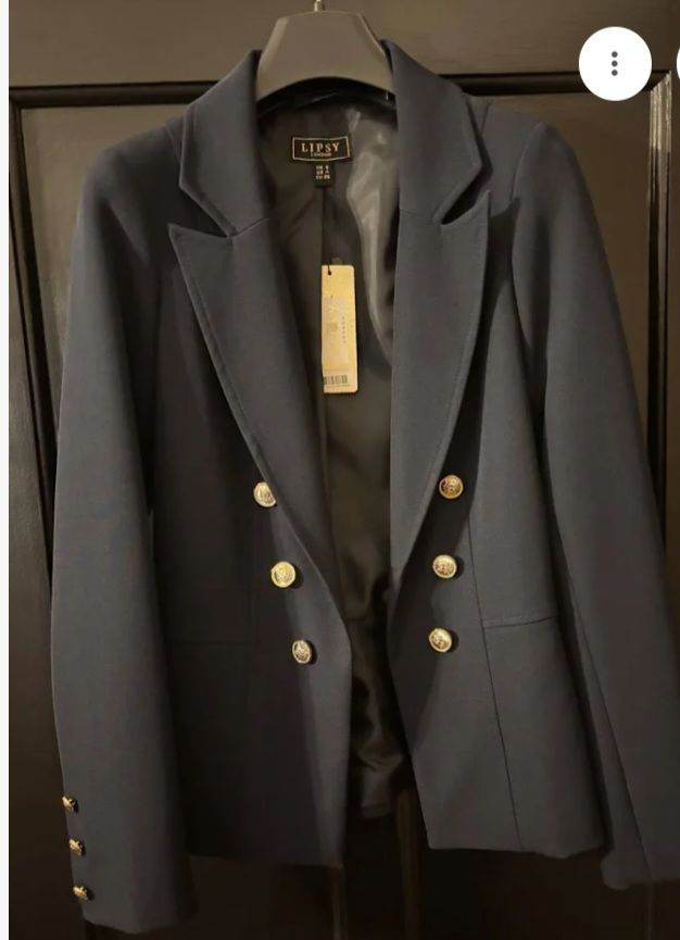 New Stylish Women's Black Blazer with tag - size 8