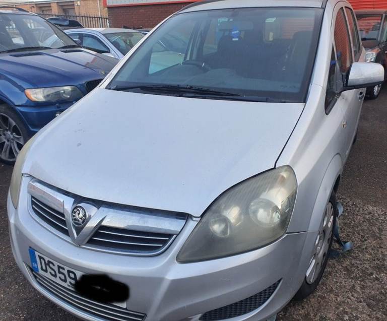 Vauxhall Zafira B Bonnet Silver 2009