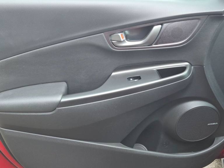 2019 Hyundai KONA 64kWh Premium SE SUV 5dr Electric Auto (7kW Charger) (204 ps) HATCHBACK ELECTRI...