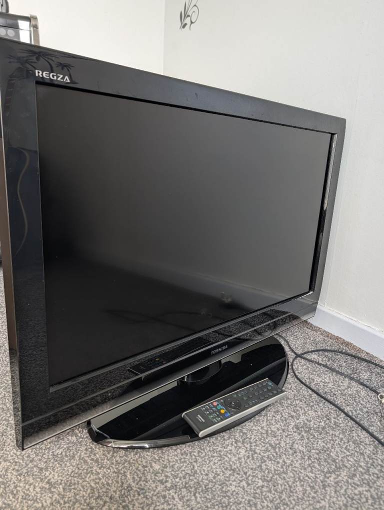 Toshiba 32 inch TV 