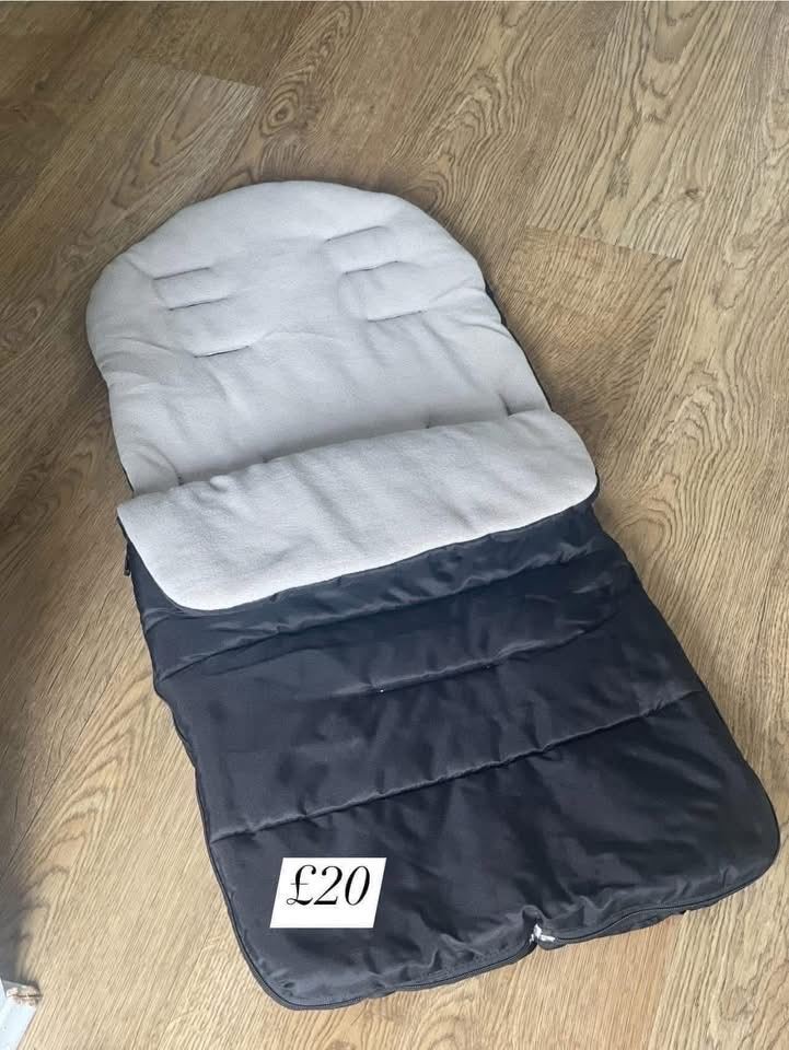 Hauck Rapid 4x plus travel system pram pushchair car seat grey set 3 in 1 to 25 kg only £125 