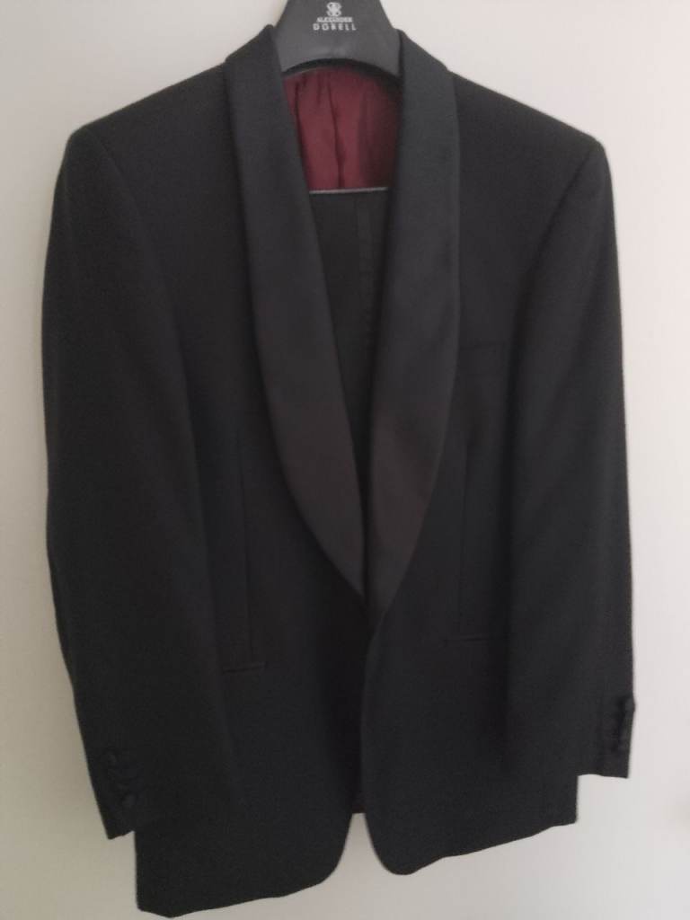 Mens dinner suit 