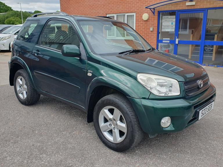 2004 Toyota RAV4 2.0 VVT-I XT-3 SUV 3 DOOR PETROL MANUAL 4WD (190 g/km  114 bhp)