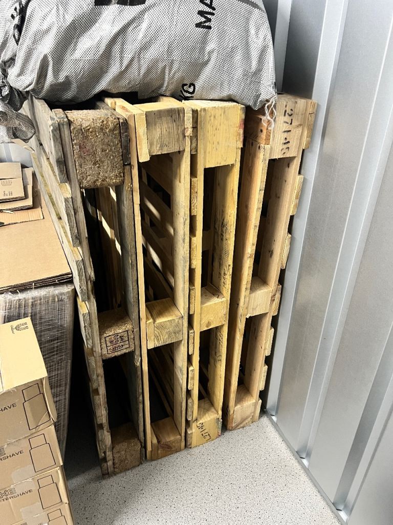 FREE Wooden Pallets (5 Available) – Collection Only