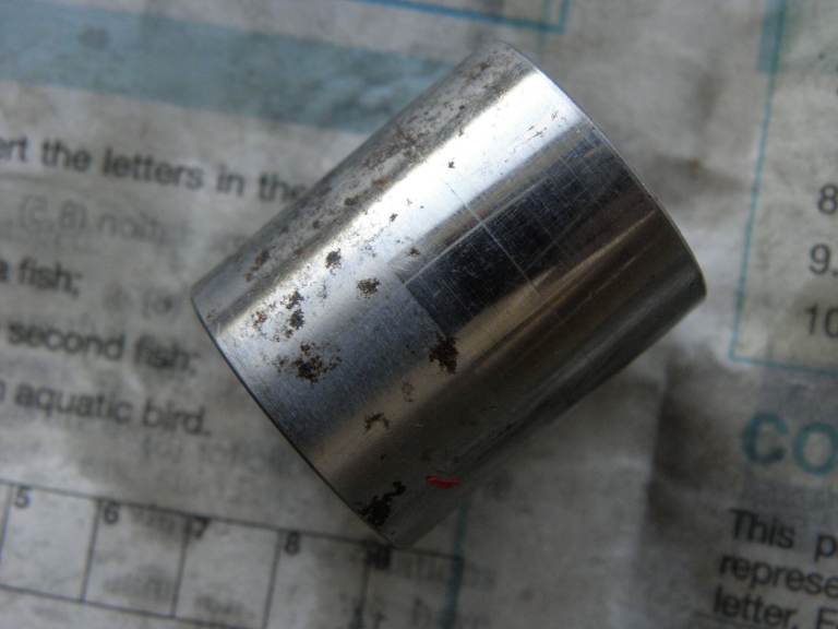 KAWASAKI KDX175 CLUTCH BASKET SLEEVE BEARING 92028-1081 BUSHING, CLUTCH USED OE