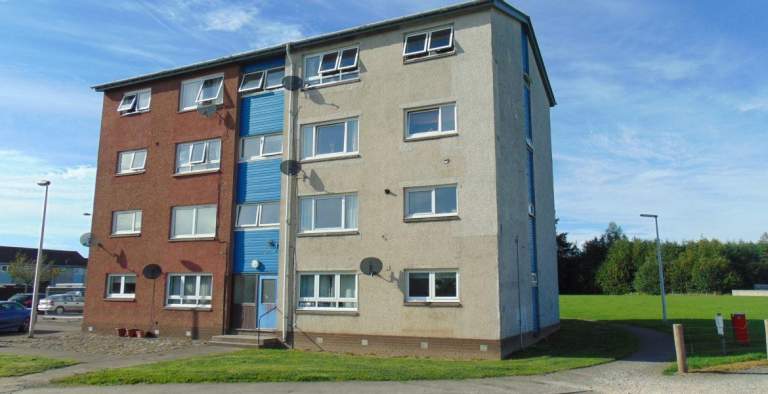 2 bedroom flat in 69 Bute Drive, Perth, Perth And Kinross, PH1 3BP