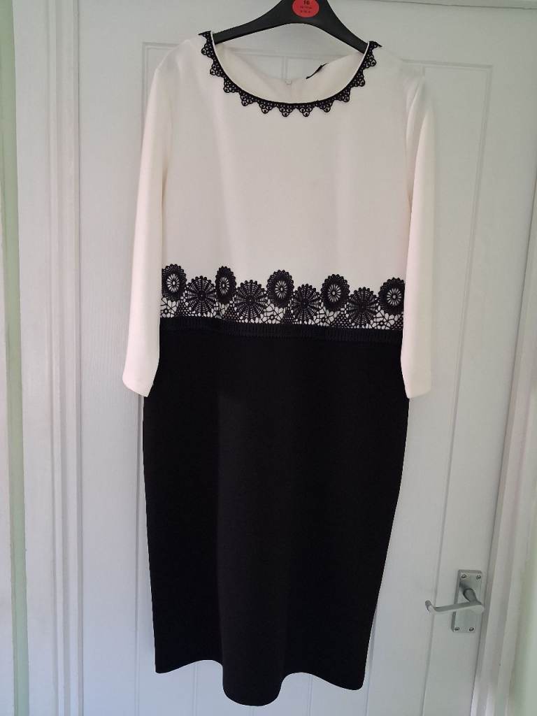 A Cream Top and Black Bottom Casamia Exclusive Dress With Black Trim - Size 16