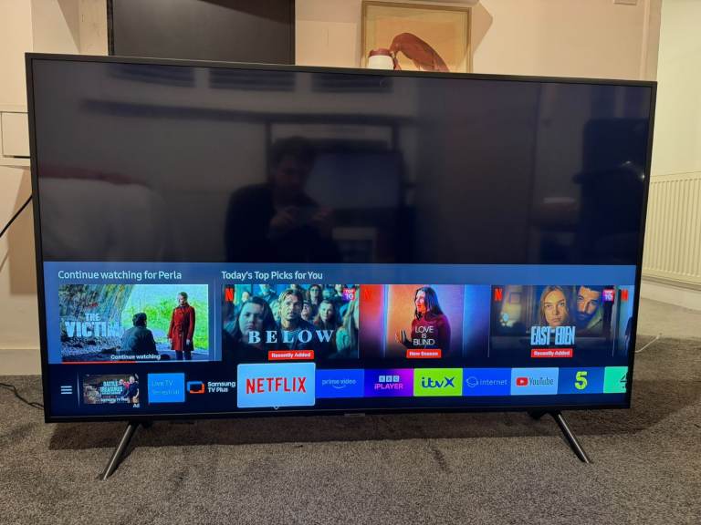 4K TV - Samsung 55-inch Smart TV UE55NU7100 – Good Condition