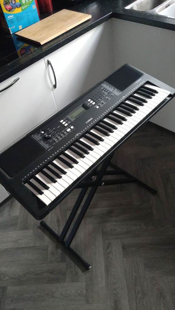 Yamaha Keyboard 