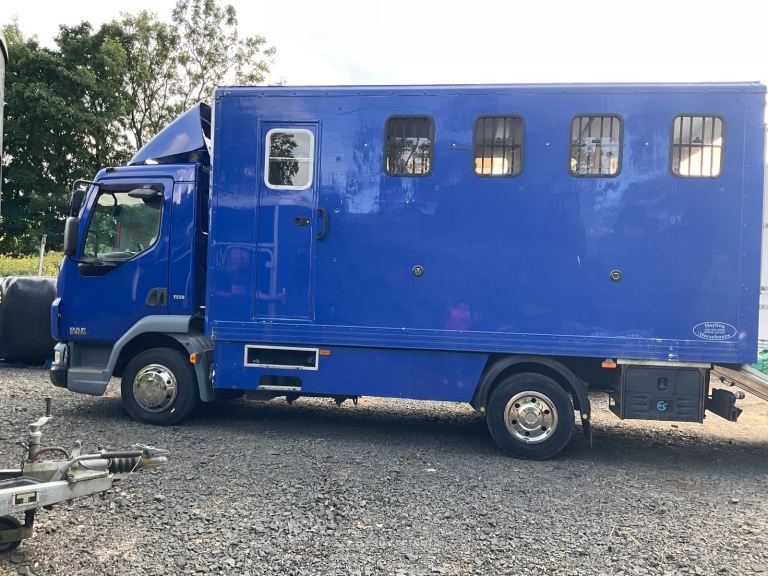 Horse lorry 