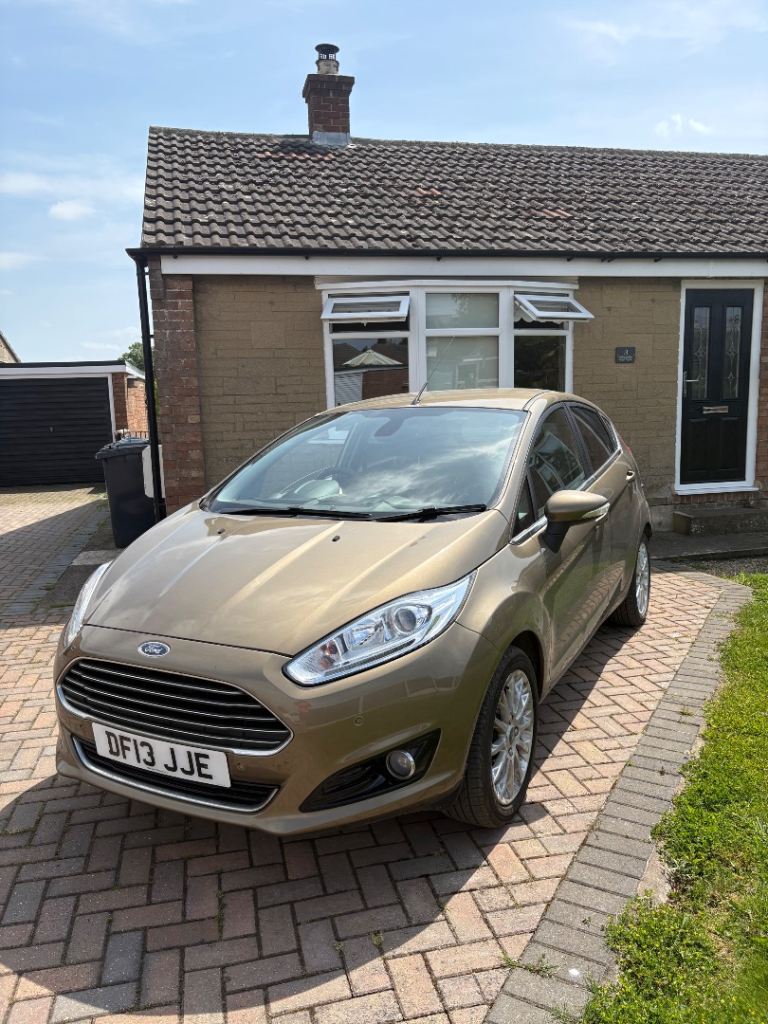 Ford, FIESTA, Hatchback, 2013, Manual, 998 (cc), 5 doors