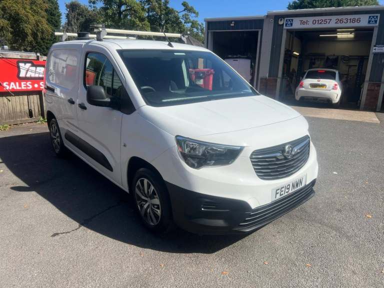 2019 Vauxhall Combo 2300 1.6 Turbo D 100ps H1 Edition Van PANEL VAN Diesel Manual