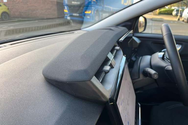 2024 Ford Puma 1.0 EcoBoost Hybrid mHEV Titanium 5dr HATCHBACK PETROL Manual