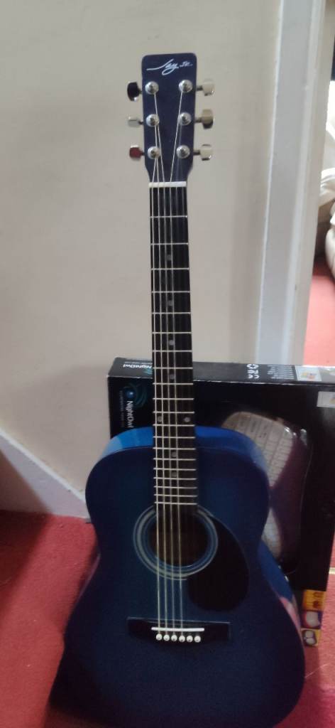 Jay Jr 3/4 size acoustic guitar for age 8 to 12 years old 