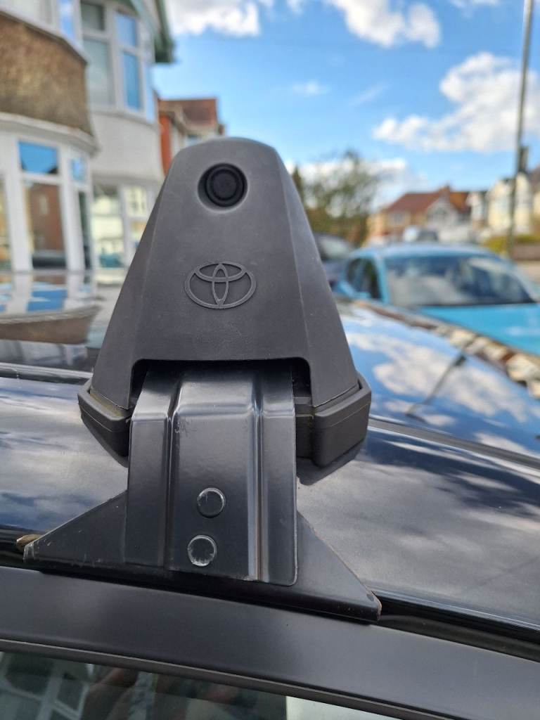 Roof bars fits Toyota Auris Hybrid 2018
