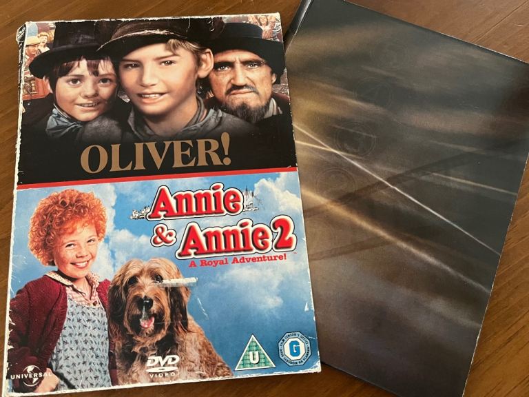 Annie / Annie 2 / Oliver! Triple Musical DVD Box Set – Family Classics