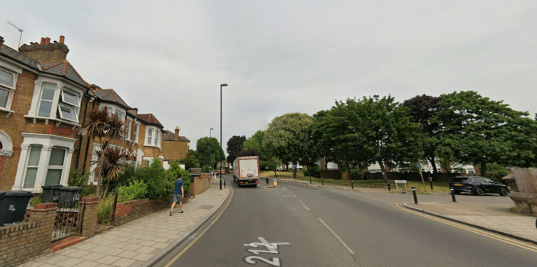 BENEFITS ACCEPTED - Studio Flat Available in Forest-Hill Catford Lewisham SE6